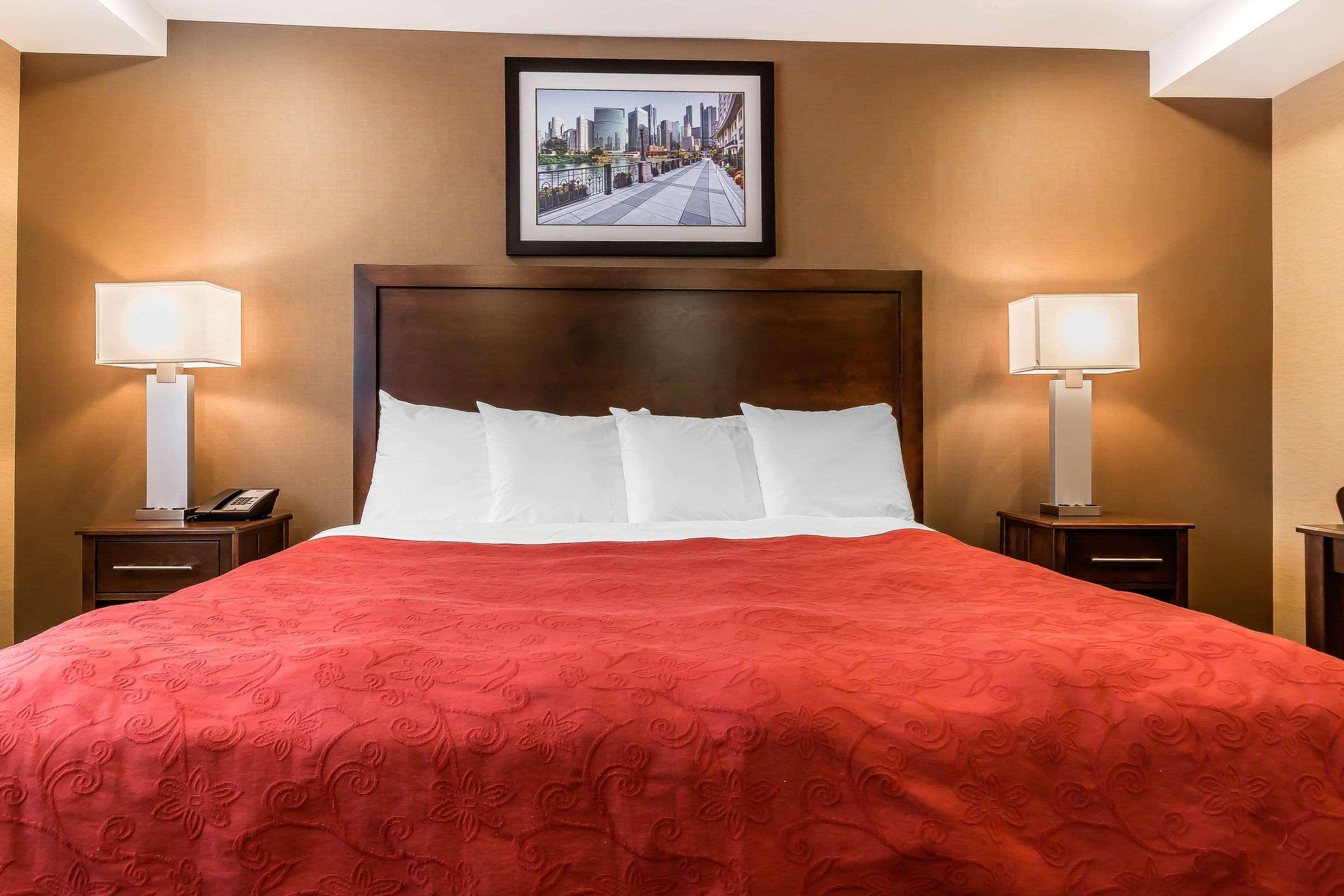 Rodeway Inn Chicago/Evanston Lincolnwood Bagian luar foto