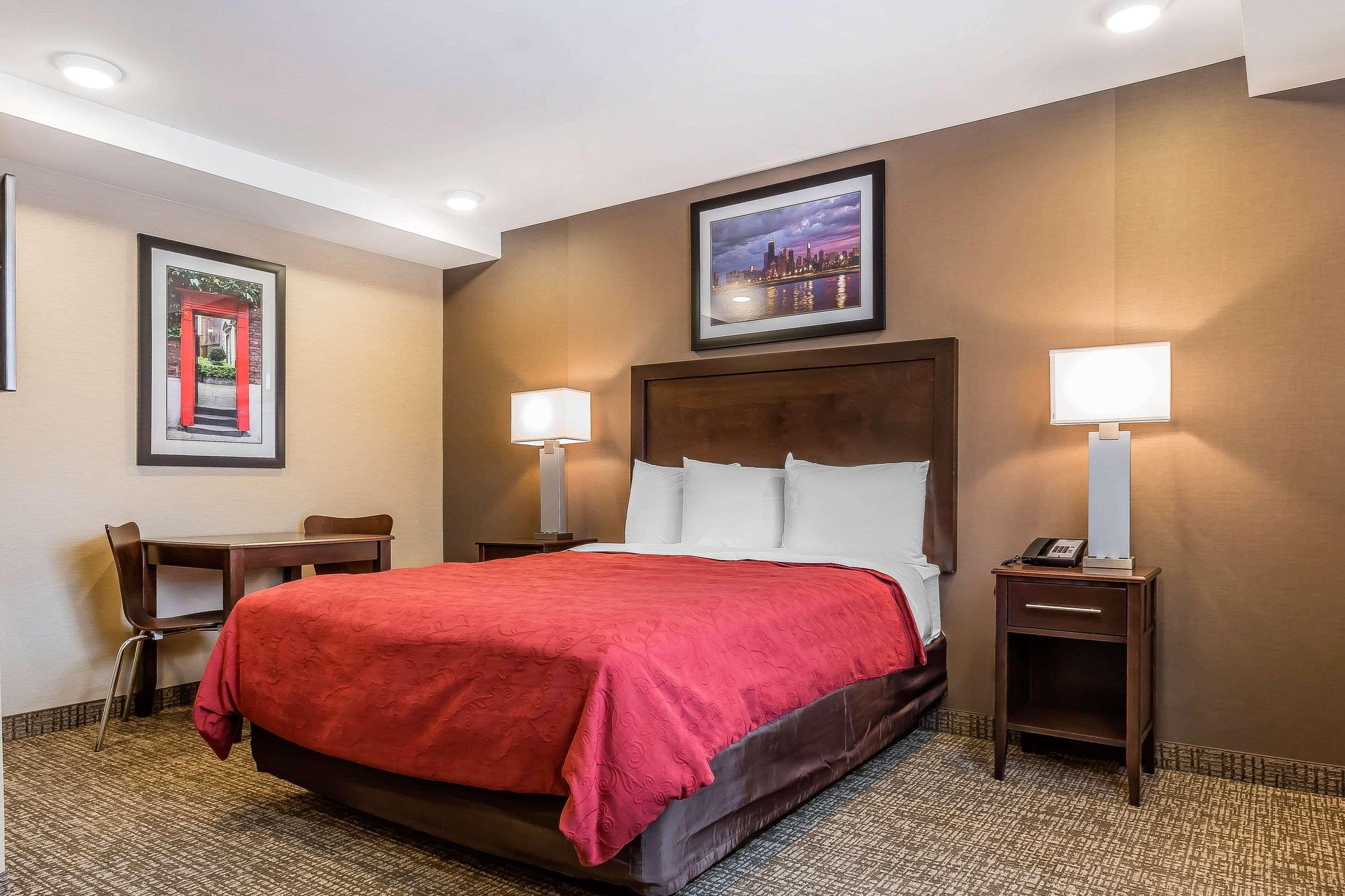 Rodeway Inn Chicago/Evanston Lincolnwood Bagian luar foto