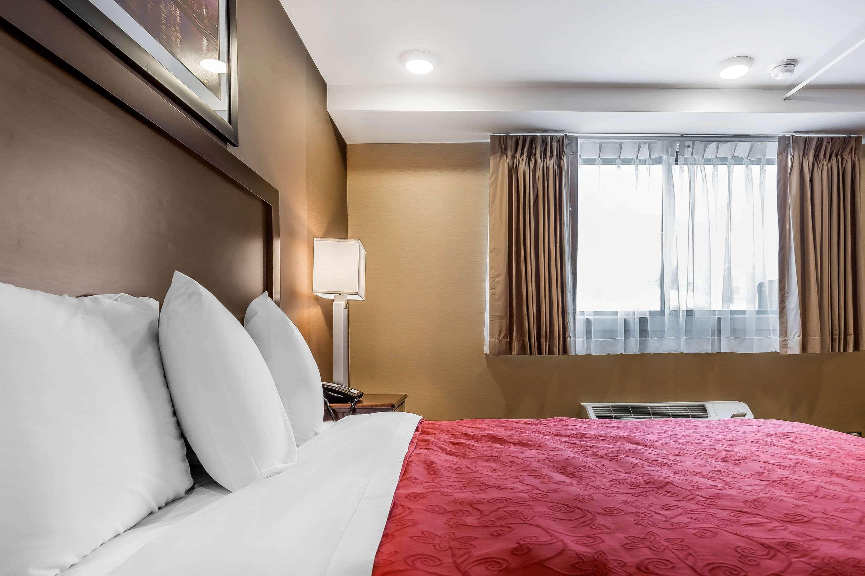 Rodeway Inn Chicago/Evanston Lincolnwood Bagian luar foto