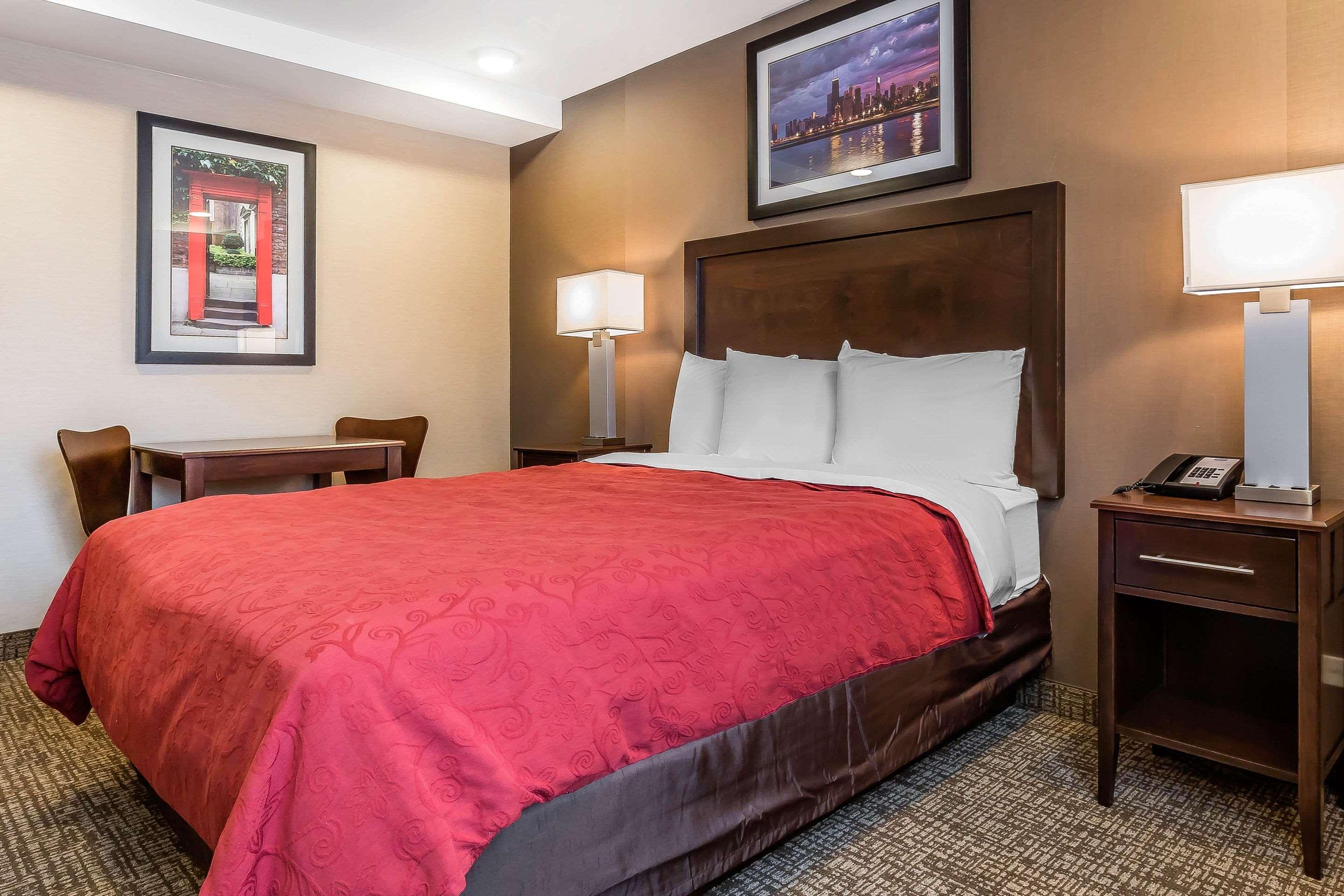 Rodeway Inn Chicago/Evanston Lincolnwood Bagian luar foto